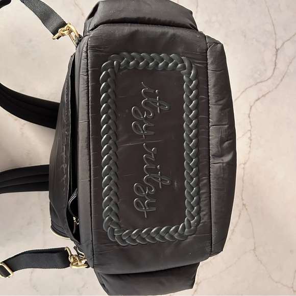 Itzy Ritzy Dream Convertible Diaper Bag - Backpack/Tote Diaper Bag - Black - Picture 11 of 13